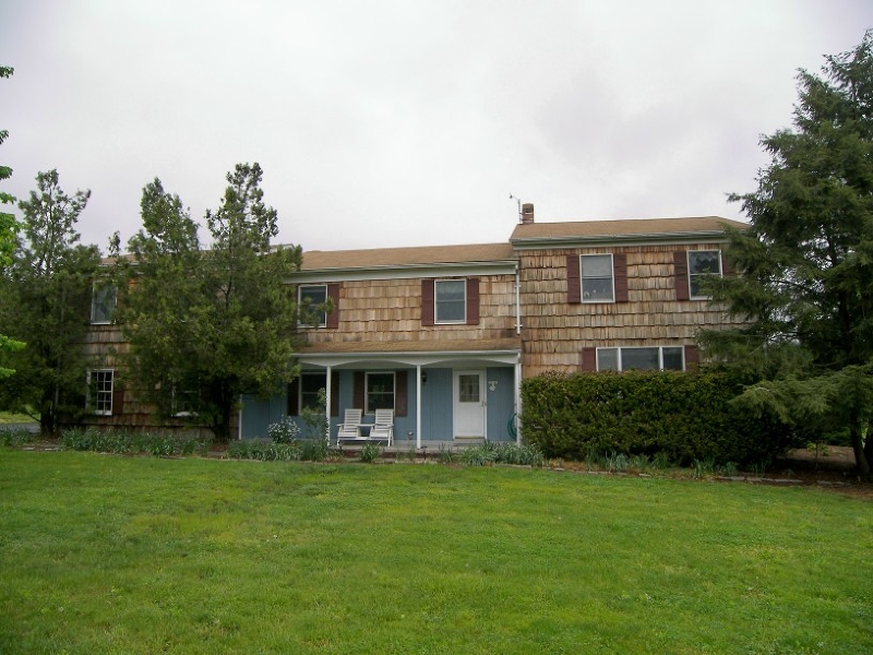 Price Improvement: 24 Dutch Lane, East Amwell Twp