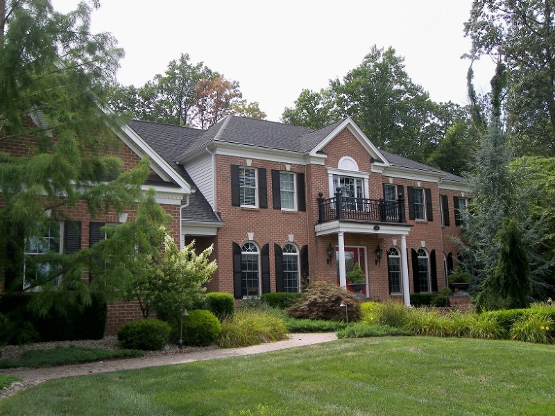 New Listing: 3 Stirling Place, Union Twp