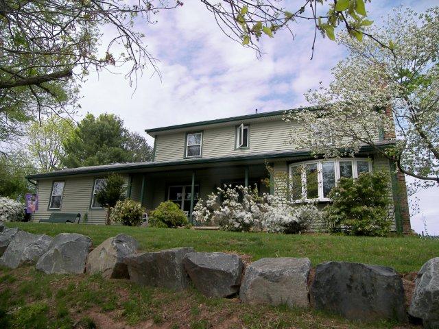New Price! 304 Reaville Rd