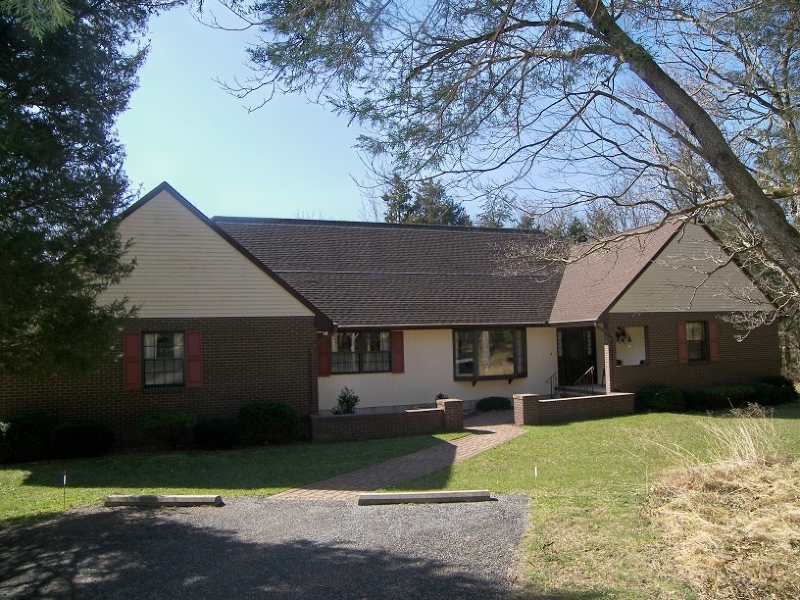 Open House: 4 Hunting Hills Rd, Franklin Twp