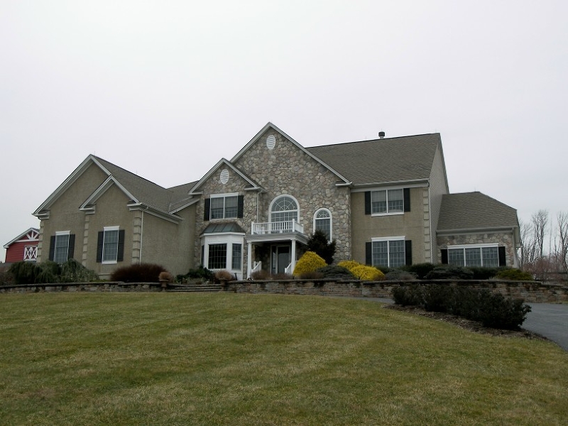 New! 23 Britton Dr