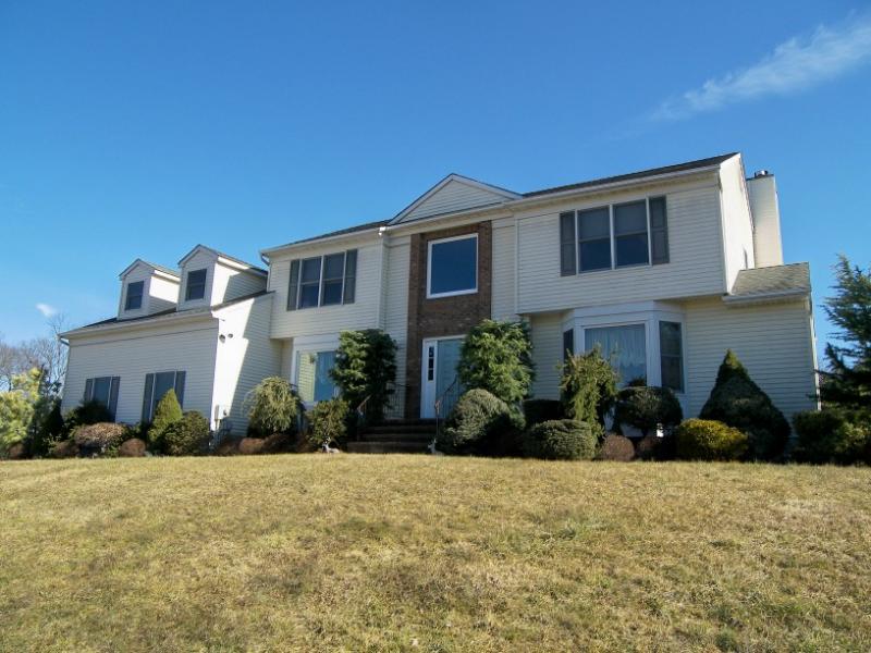 Open House: 115 Otto Rd