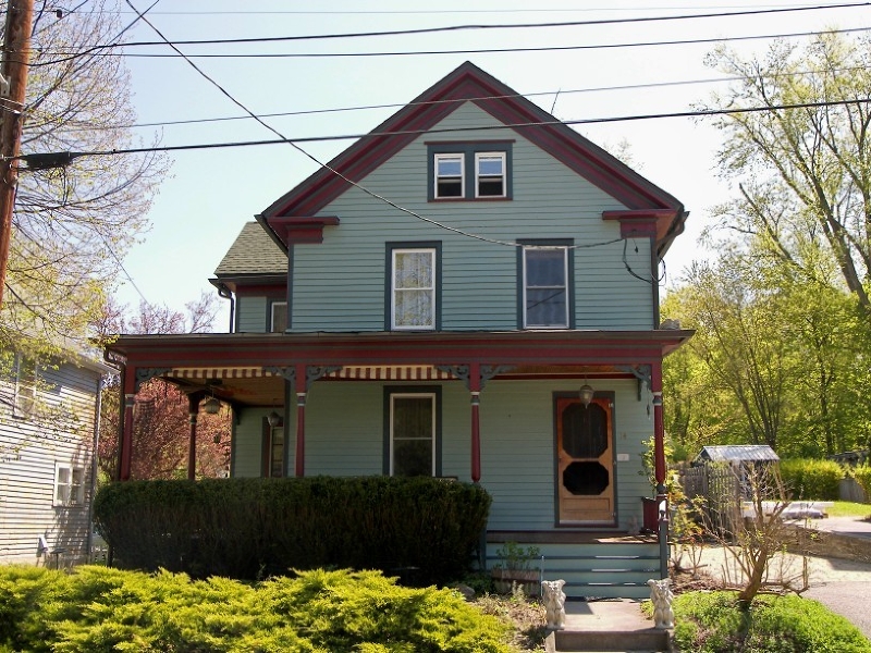 14 Academy St