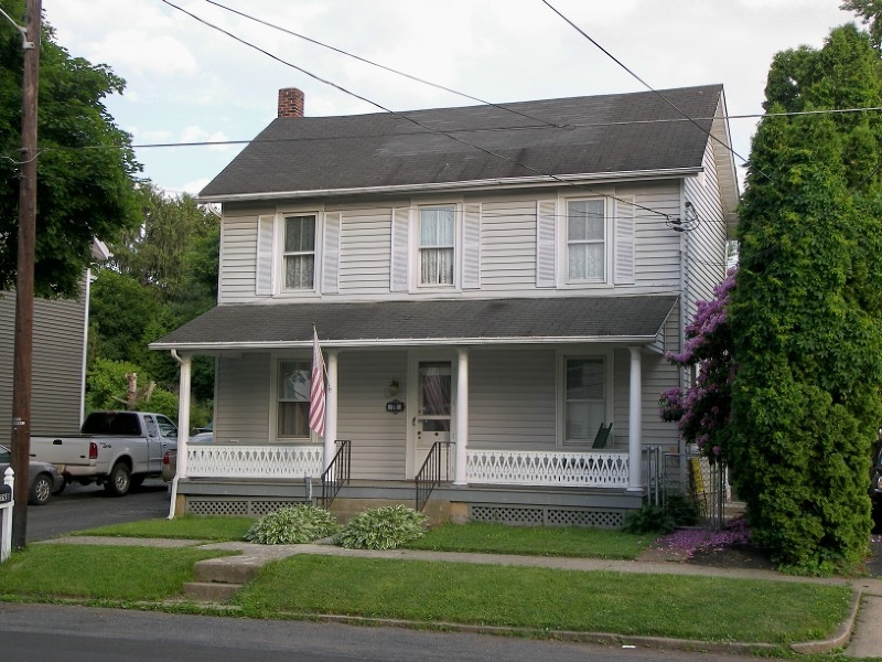 79 Main St